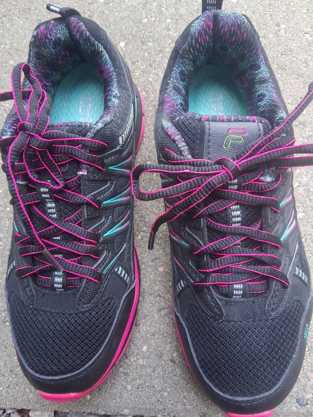 Fila Women's Black Athletic Sneakers with Pink and Teal Details Size 7